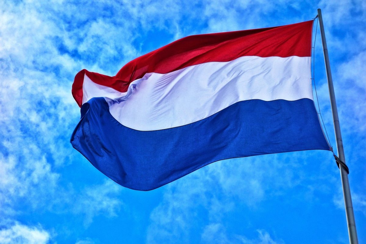 plain X now speaks Dutch